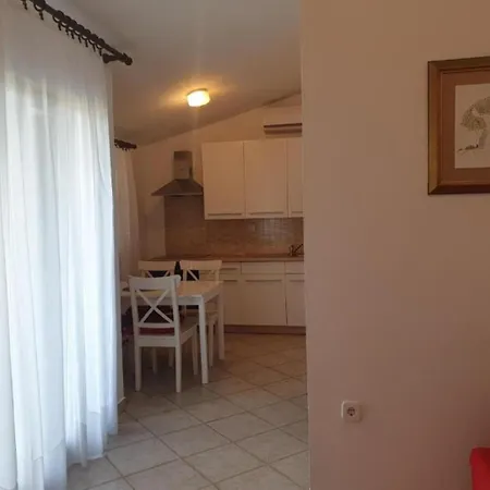 Lion Apartman *